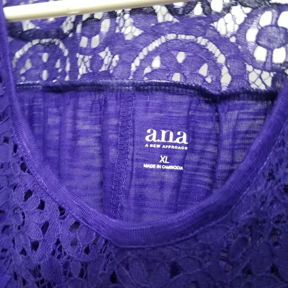 Color 3/3: intrepid purple bell sleeve w lace A New Approach top - Picture 2 of 5